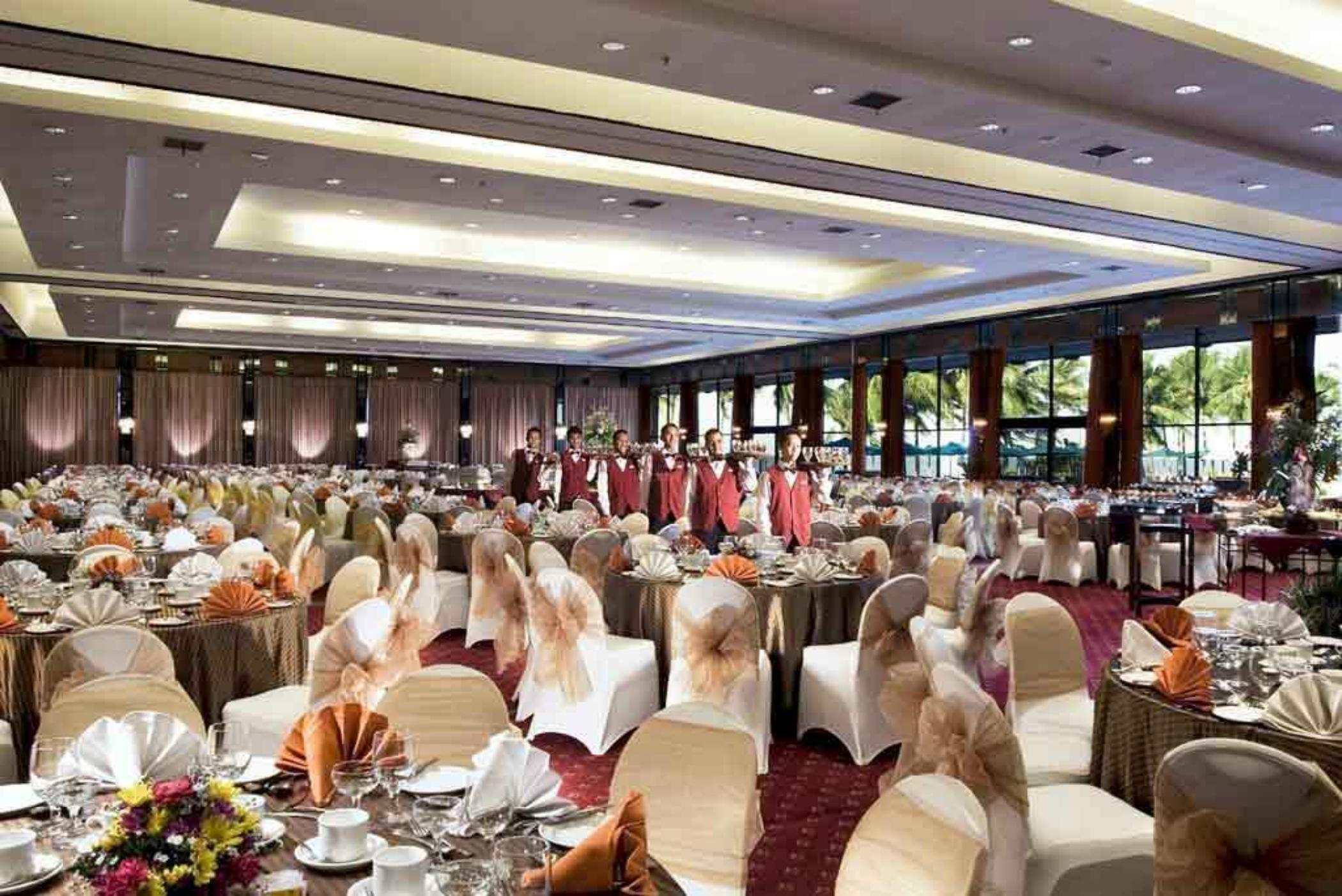 Mercure Convention Center Ancol Jakarta Restaurant photo
